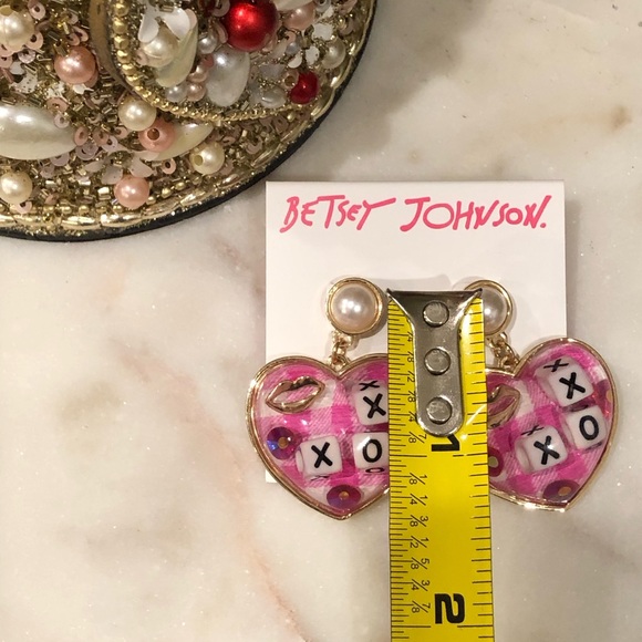 ✨NWT✨ Betsey Johnson Heart Earrings XOX Valentines - Picture 6 of 8